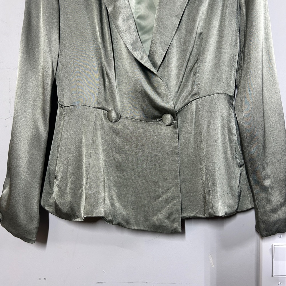 VICI Women's Satin Blazer‎ - Small  - Sage - Picture 4 of 11